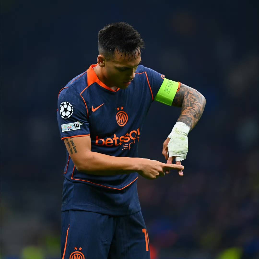 关于欧冠倒计时；罗马今夜远射贴柱；细节引发关注；目标明确；球探报告显示潜力的信息