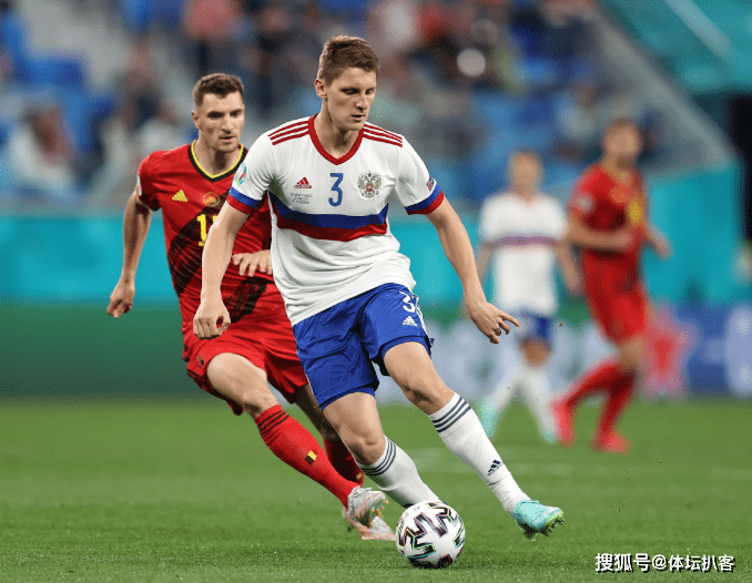 国际比赛日体能课后;新疆广汇主帅复盘备战欧超杯;更衣室稳定;身体对抗强度拉满的简单介绍开云体育娱乐app安全